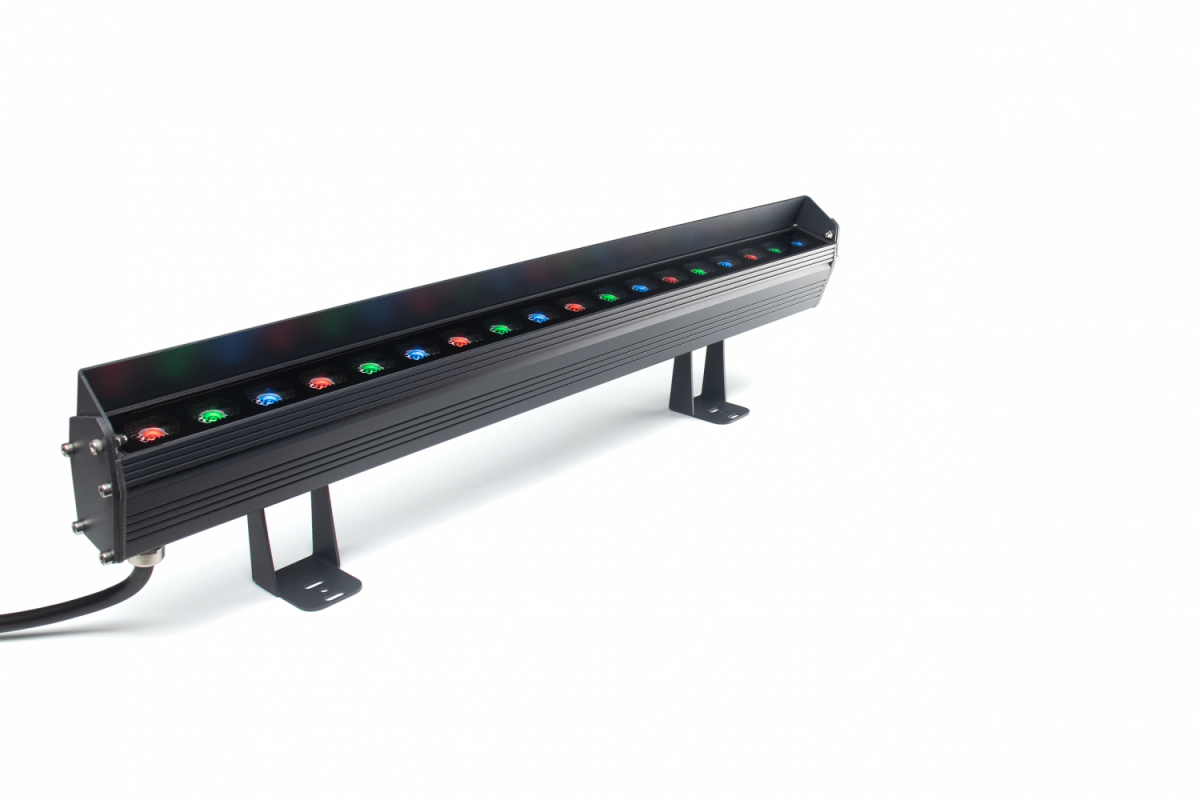Wash M 060 With Cover RGB ON Wallwasher Luminaries